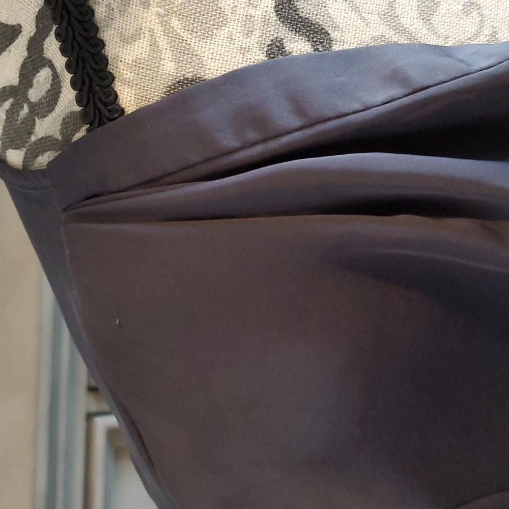 H&M navy SZ8 blouse - Picture 2 of 5